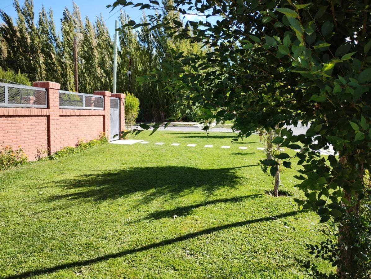 Hospedaje, Departamentos J&R Perito Moreno Eksteriør billede