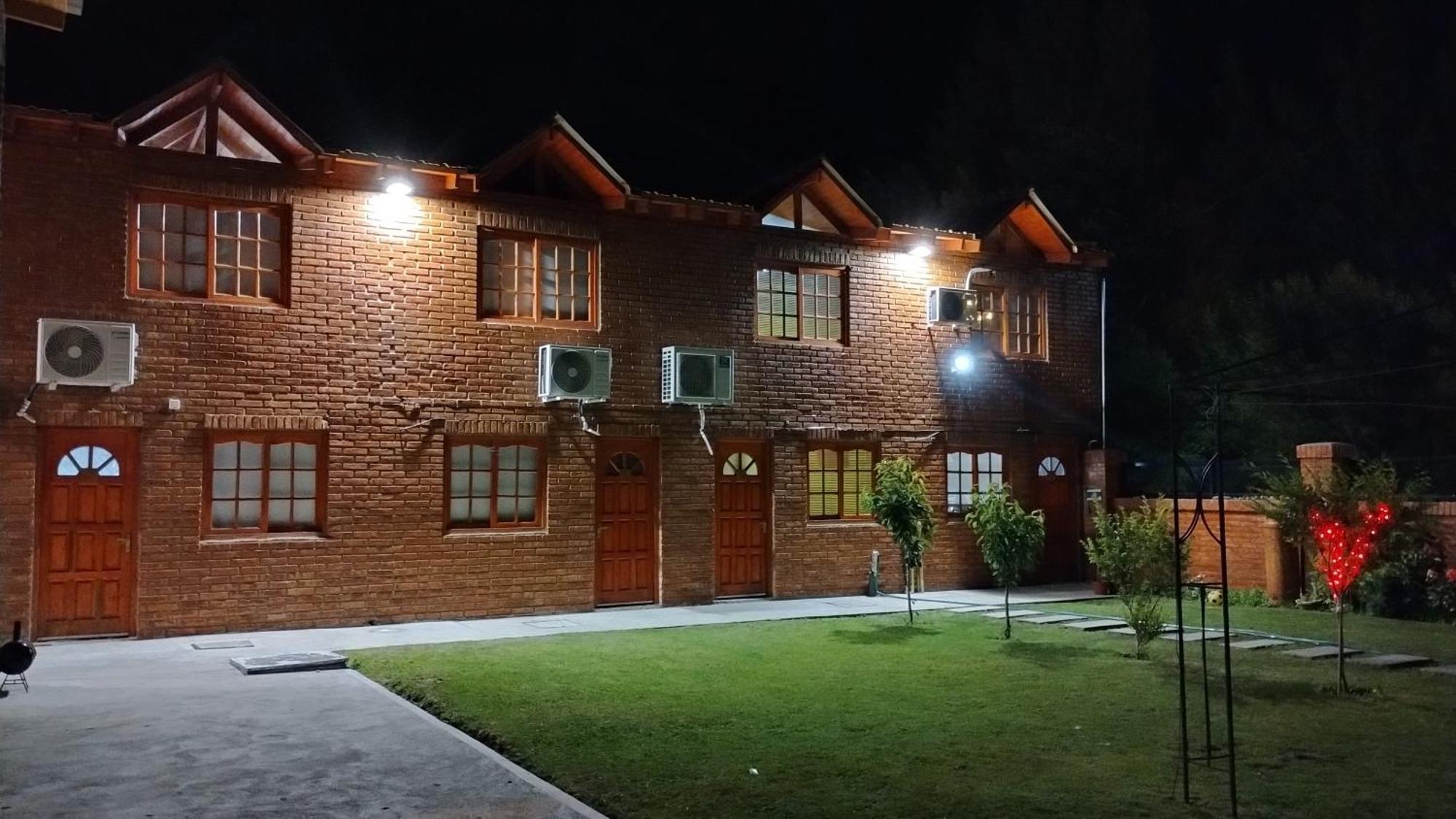Hospedaje, Departamentos J&R Perito Moreno Eksteriør billede